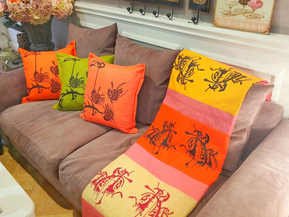 interior-decoration-pillows-blankets-milicas-textile
