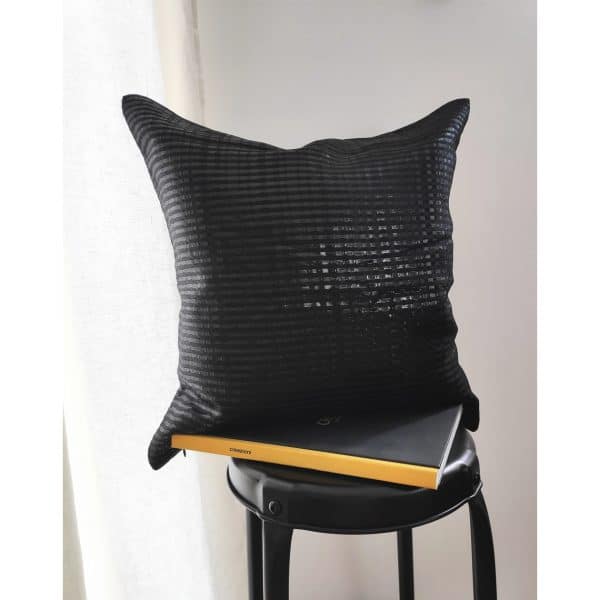 decor-pillows-black